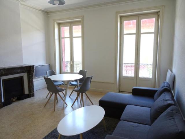Appartement 2 pièce s 1 chambre s 46.69 m²