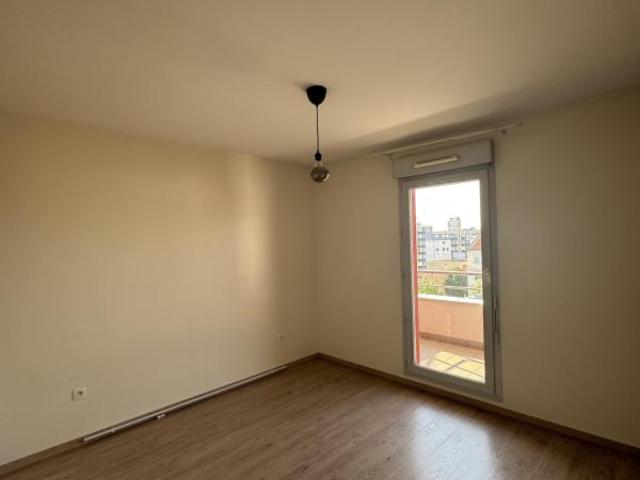 Appartement 2 pièce s 1 chambre s 46 m²