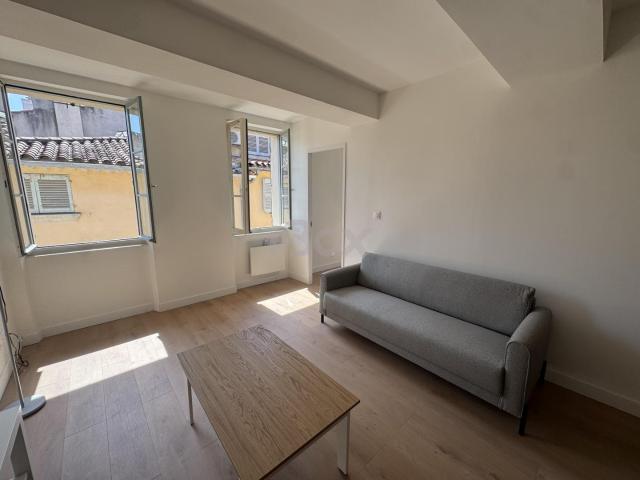 Appartement 2 pièce s 1 chambre s 48.8 m²
