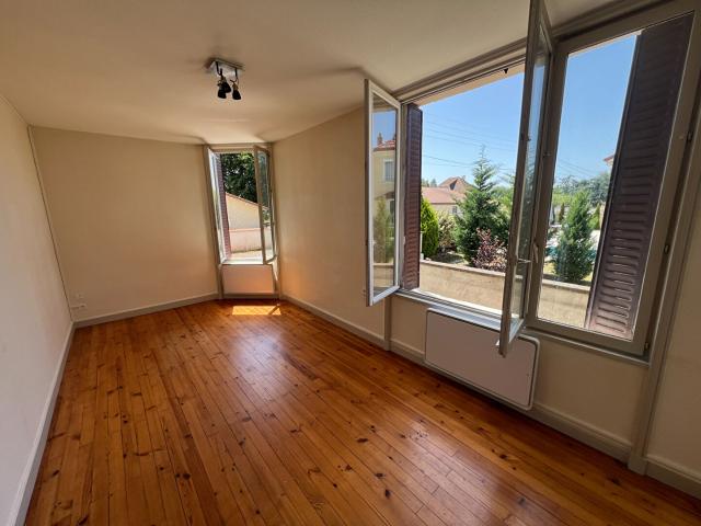 Appartement 2 pièce s 1 chambre s 52 m²