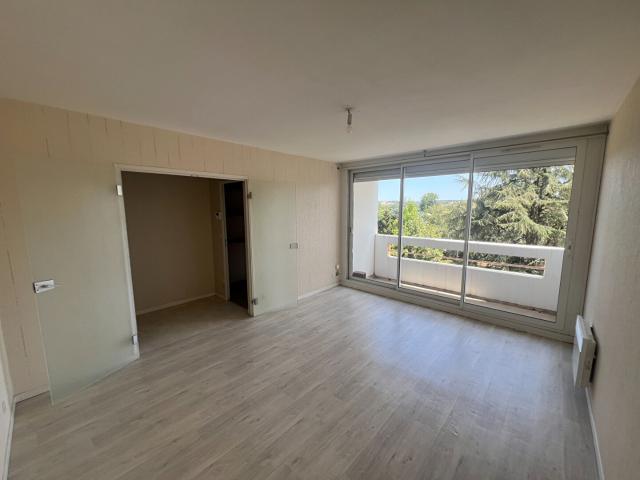 Appartement 2 pièce s 1 chambre s 52 m²