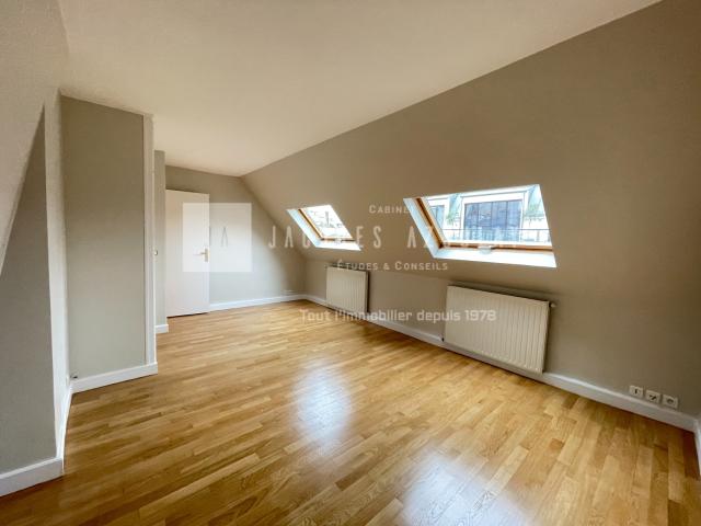 Appartement 2 pièce s 1 chambre s 52 m²
