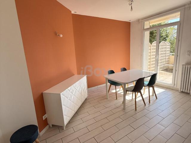 Appartement 2 pièce s 1 chambre s 54.7 m²