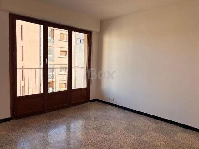 Appartement 2 pièce s 1 chambre s 56.55 m²