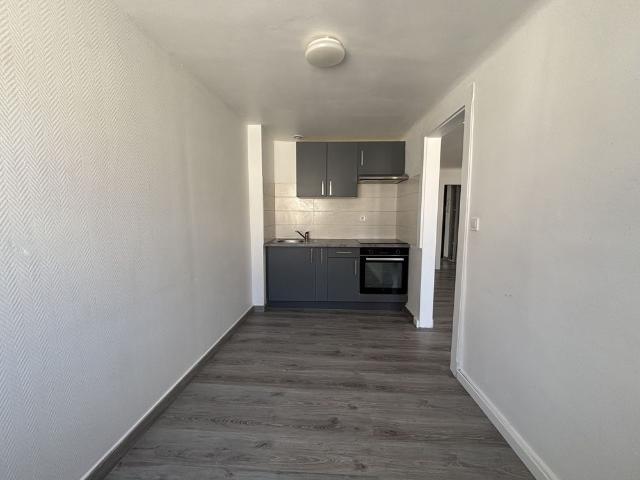 Appartement 2 pièce s 1 chambre s 59 m²