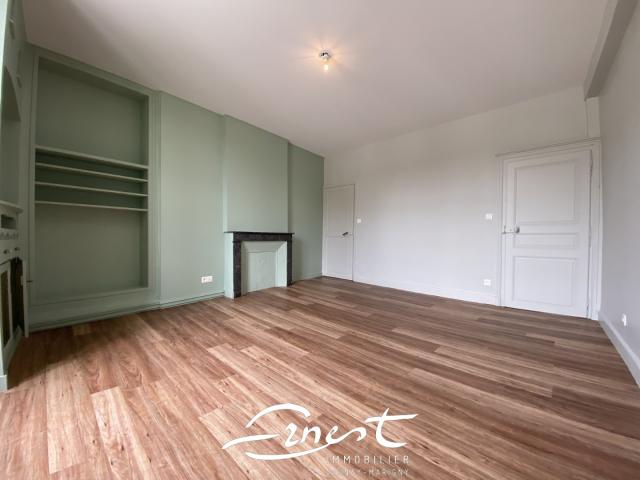 Appartement 2 pièce s 1 chambre s 67 m²