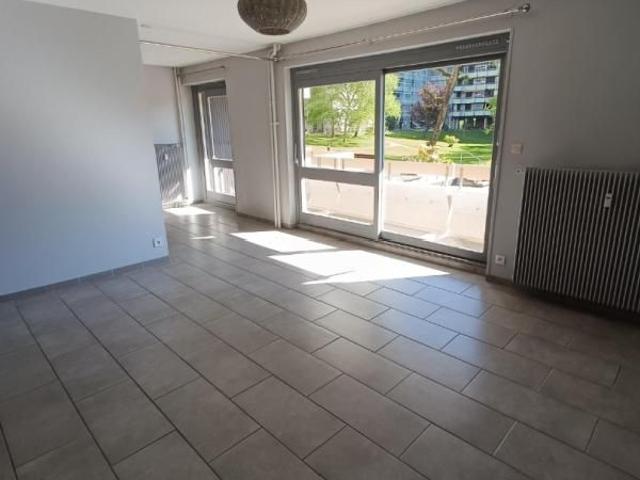 APPARTEMENT 2 pièce s 41m²