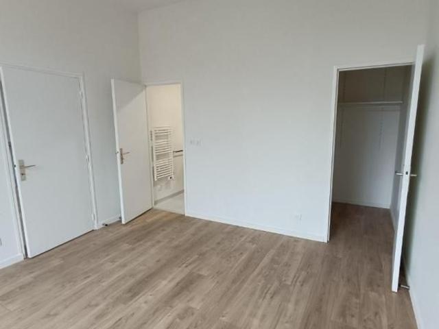APPARTEMENT 2 pièce s 44m²
