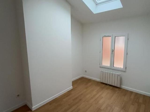 APPARTEMENT 2 pièce s 57m²