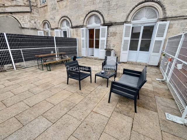Appartement 2 pièce s de 38.34m2 avec terrasse, à Beaucaire