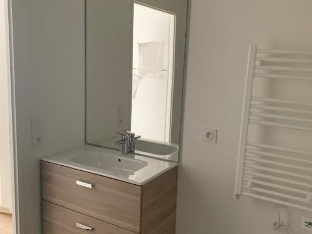 Appartement 2 pièces 43.16m2 avec balcon et parking