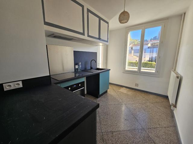 Appartement 2 pièces, 43 m² à louer à Vitrolles 13127