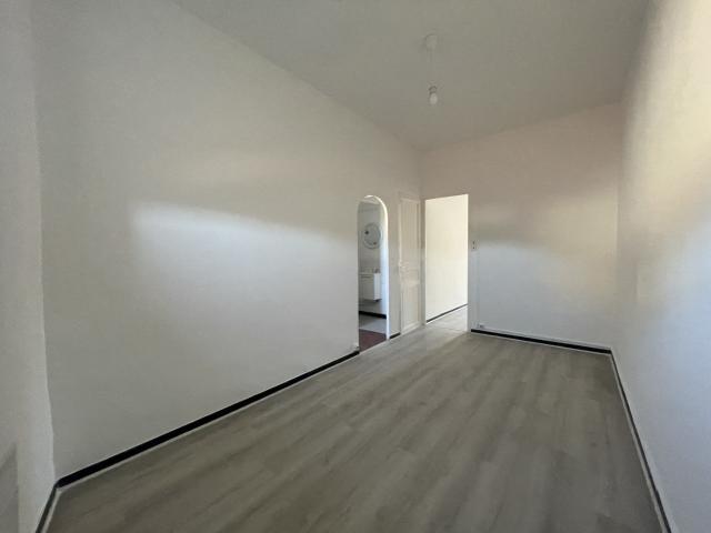 Appartement 2 pièces, 43 m² à louer à Aubagne 13400