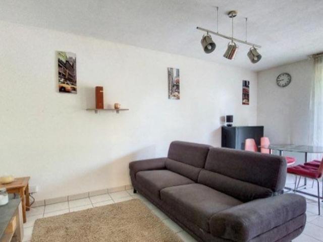 Appartement 2 pièces, 43 m² à louer à Bègles 33130