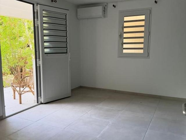 Appartement 2 pièces, 43 m² à louer à Bellefontaine 97222