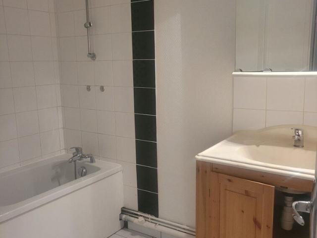 Appartement 2 pièces, 43 m² à louer à Bordeaux 33000