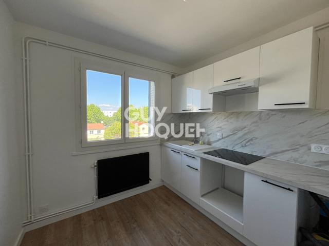 Appartement 2 pièces, 43 m² à louer à Bourg lès Valence 26500