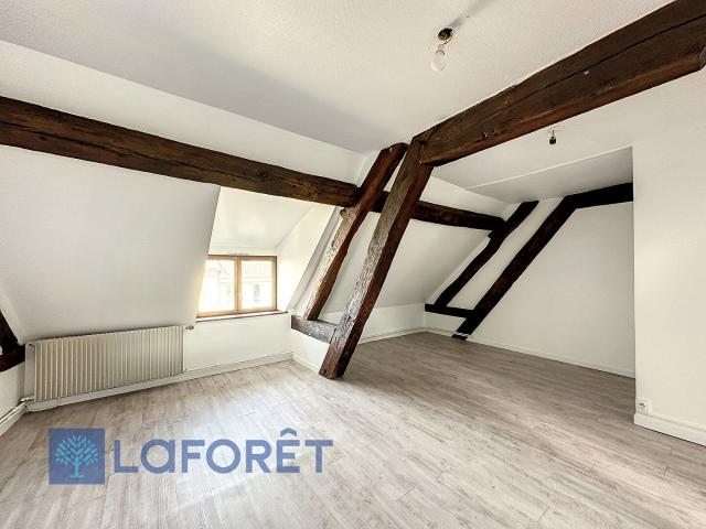 Appartement 2 pièces, 43 m² à louer à Conches en Ouche 27190