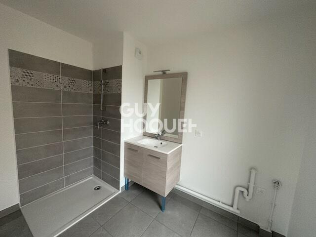 Appartement 2 pièces, 43 m² à louer à Décines Charpieu 69150