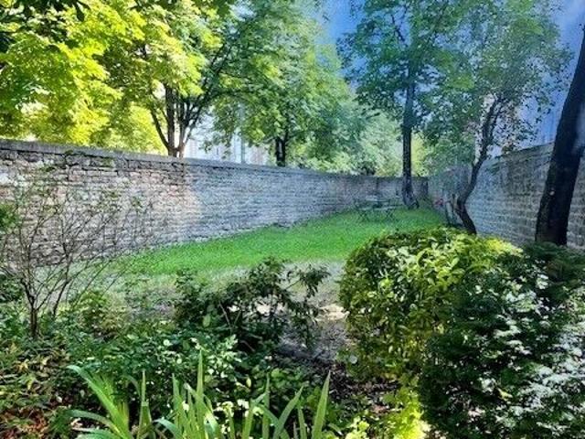 Appartement 2 pièces, 43 m² à louer à Dijon 21000