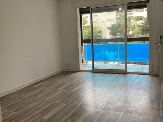 Appartement 2 pièces, 43 m² à louer à Hyères 83400