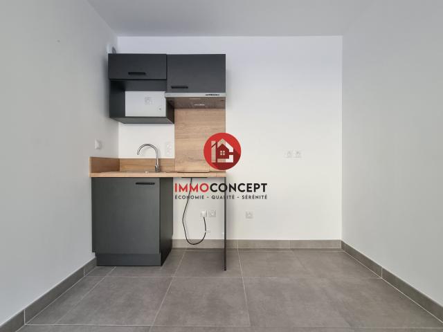 Appartement 2 pièces, 43 m² à louer à Les Angles 30133