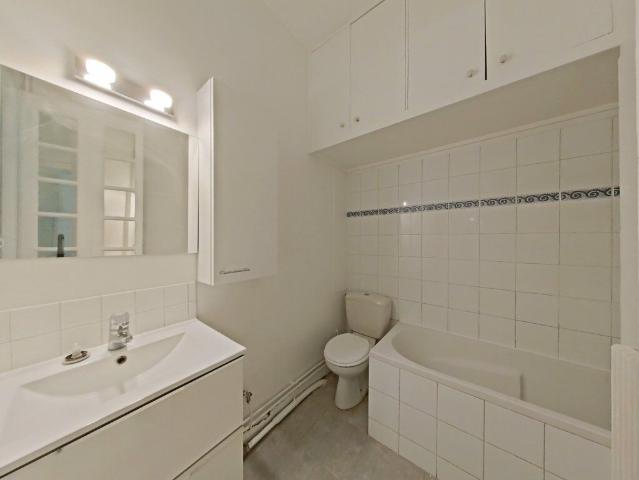 Appartement 2 pièces, 43 m² à louer à Paris 15 75015