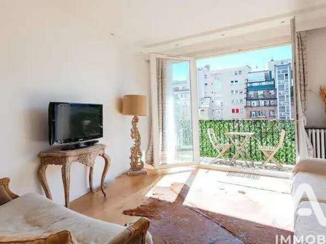 Appartement 2 pièces, 43 m² à louer à Paris 16 75016