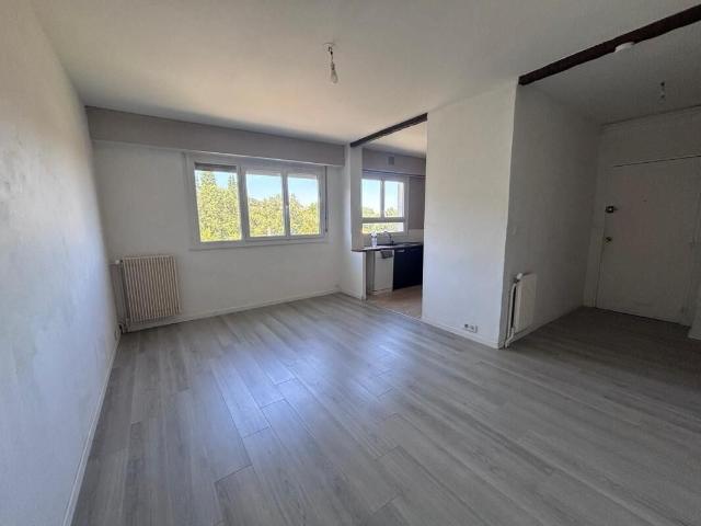 Appartement 2 pièces, 43 m² à louer à Poitiers 86000