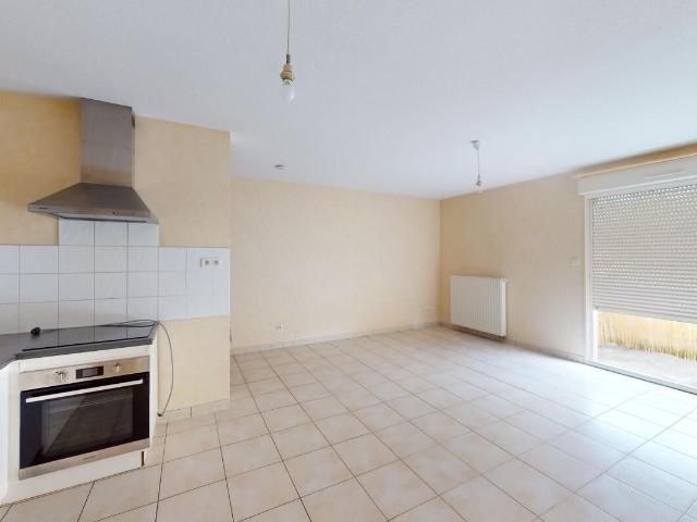 Appartement 2 pièces, 43 m² à louer à Saint Christophe Vallon 12330