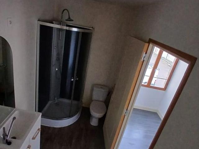 Appartement 2 pièces, 40 m² à louer à Vermenton 89270