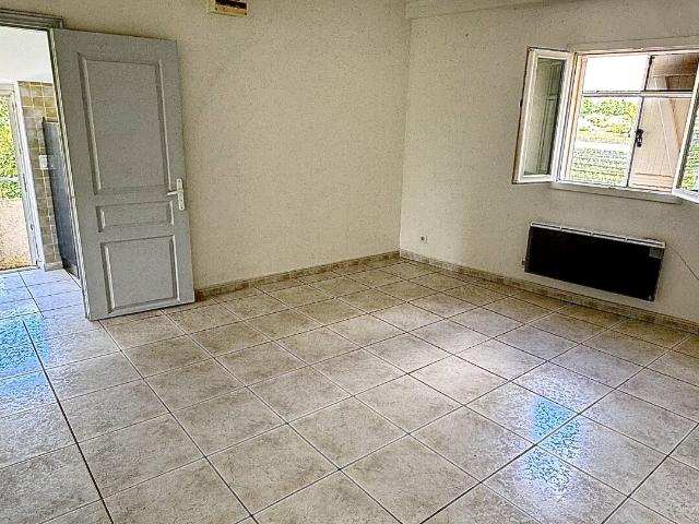 Appartement 2 pièces, 40 m² à louer à Carnoules 83660