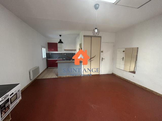 Appartement 2 pièces, 40 m² à louer à La Crau 83260