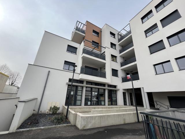 Appartement 2 pièces, 40 m² à louer à Luc la Primaube 12450