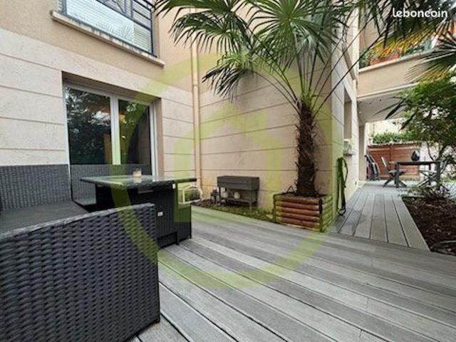 Appartement 2 pièces 4100 m²