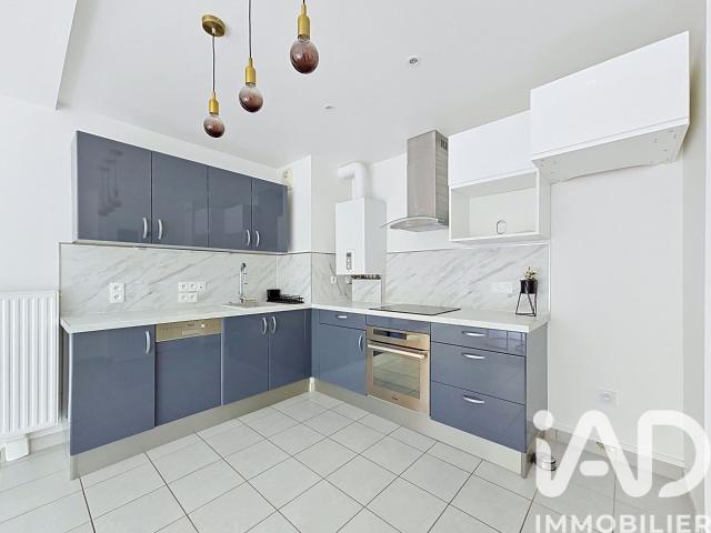 Appartement 2 pièces, 41 m² à louer à Brie Comte Robert 77170