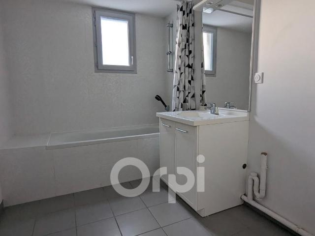 Appartement 2 pièces, 41 m² à louer à Clermont Ferrand 63000