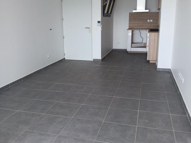 Appartement 2 pièces, 41 m² à louer à Fort de France 97200