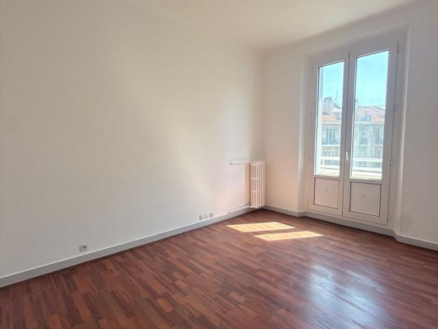 Appartement 2 pièces, 41 m² à louer à Marseille 8 13008