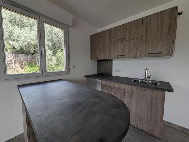 Appartement 2 pièces, 42 m² à louer à Bastia 20600