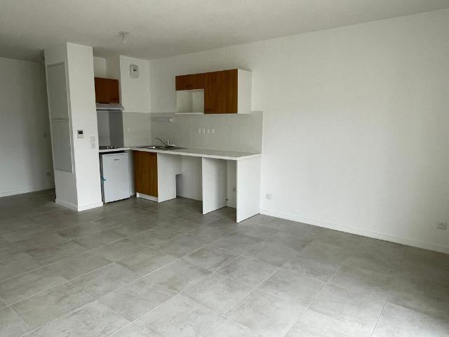 Appartement 2 pièces, 42 m² à louer à Cenon 33150