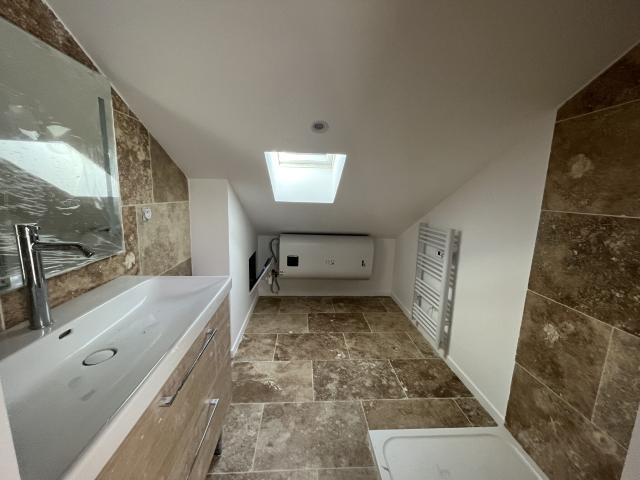 Appartement 2 pièces, 42 m² à louer à Hyères 83400