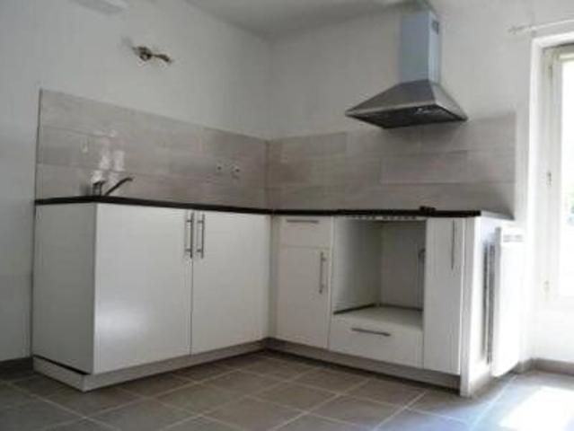 Appartement 2 pièces, 42 m² à louer à Jouques 13490