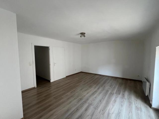 Appartement 2 pièces, 42 m² à louer à Jouques 13490