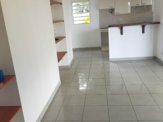 Appartement 2 pièces, 42 m² à louer à Le Diamant 97223