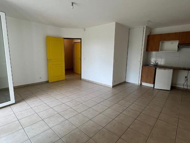 Appartement 2 pièces, 42 m² à louer à Lescar 64230