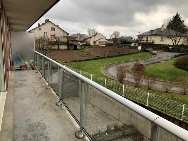Appartement 2 pièces, 42 m² à louer à Luc la Primaube 12450