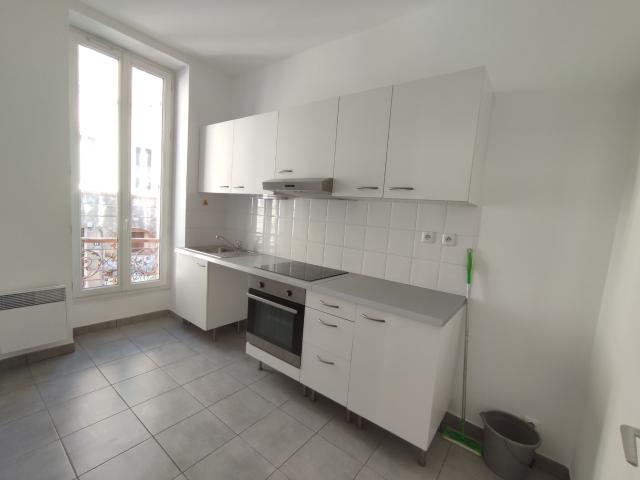 Appartement 2 pièces, 42 m² à louer à Marseille 5 13005