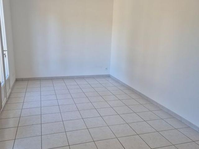 Appartement 2 pièces, 42 m² à louer à Saint Yrieix sur Charente 16710