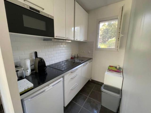 Appartement 2 pièces, 42 m² à louer à Saint Julien 83560